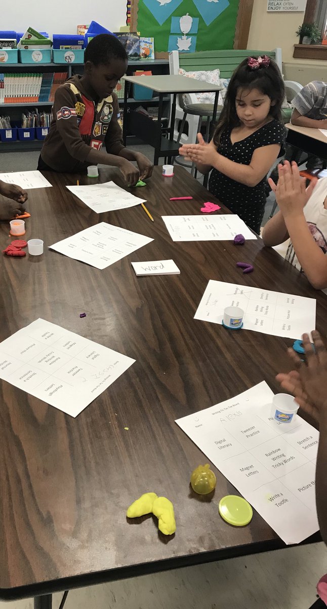 karlybabcock's tweet image. Choices choices choices! We struggled with engagement in the beginning so we officially started our Writing Tic Tac Toe boards! Pushing the growing edge for everyone in the classroom including me 👩🏻‍🏫🤞🏻#teachingfirst #SyraFuse #PersonalizedLearning