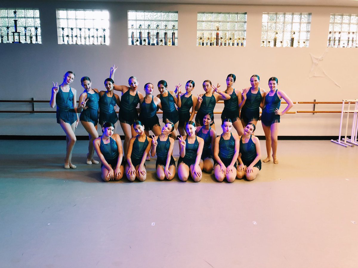 PineCrestArts's tweet photo. Getting ready and having fun before the Precision Dance Team performs at the PC Boca Homecoming Pep Rally! #pcfinearts #pcdance #pcprecision https://t.co/y4HgqpATo0