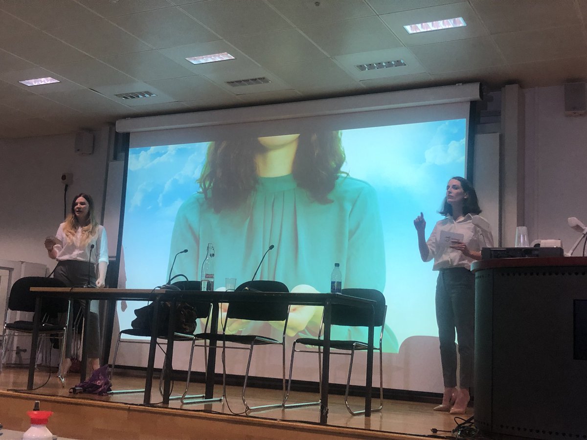 DoktorDrama's tweet photo. „Every time we think we do sth ridiculous, it‘s already out there!“ e.g. blankets to buy under which you hide for a pause at work. @FactoryAmbience Performance on #Mindfulness in the #workplace that is often instrumentalized. #mandatorylaughingyoga @artofnotdoing https://t.co/OfA1RNnCQL