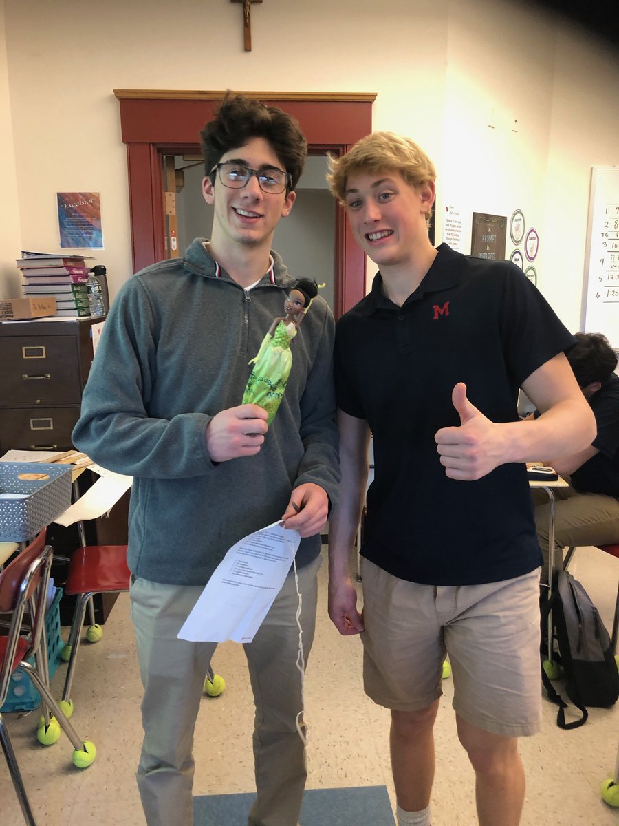 PepinLovesPi's tweet photo. Barbie Bungee Jumping in AP Stats today! #MountPride #MountConnects #WhyITeach https://t.co/XJ4yZKEORQ