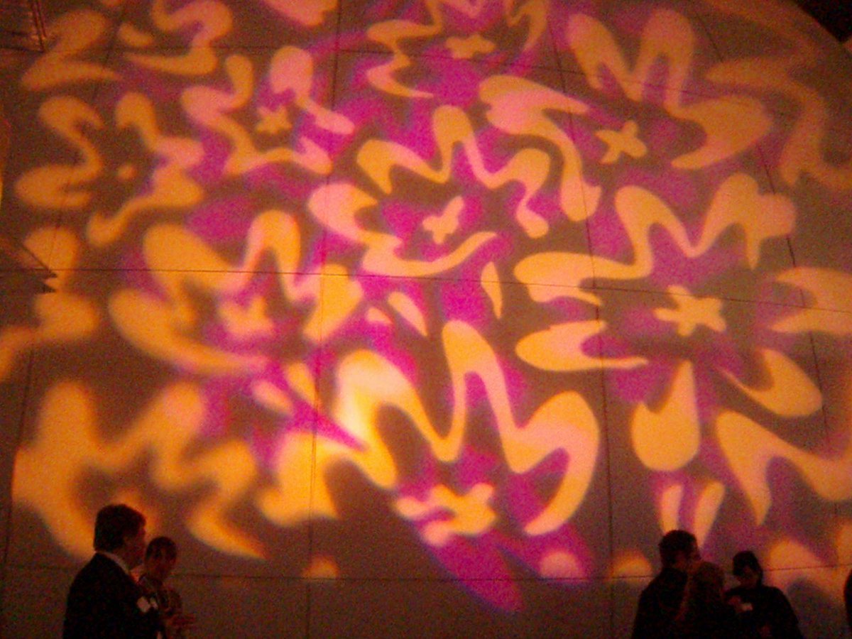 ImpactLAV's tweet photo. Aloha! Tropical flowers added some flare for this event for @theknot

#eventdesign #lightdesign #eventpros #lightingtech #flora #wallpattern #gobos https://t.co/0ZJrWy7nxb