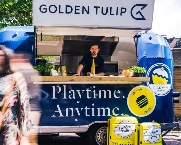 Zondag staat de promotie food truck van Golden Tulip weer voor onze deur op de markt! Meer weten over Golden Tulip? Loop er even langs............. #goldentulipbenelux #marktDenBosch #BrasserieCé #centrumDenBosch #goldentuliphotelcentral #foodtruck #goldentulip
