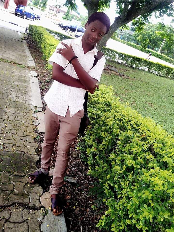 itsTobbey's tweet photo. 5years in FUTA โบ
Almost done, Signing out in a bit,
B.Eng Civil Engineering
It been God's grace๐ ๐
@VALIANTCLASS19
#valiantclass19 #valiant5yearschallenge #shutup #tb https://t.co/I8RFIN1KH5