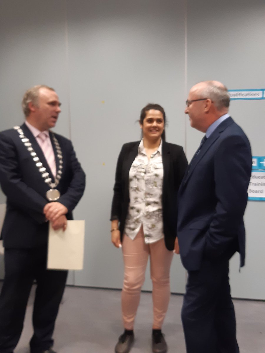 Niamh Desmond tweet media