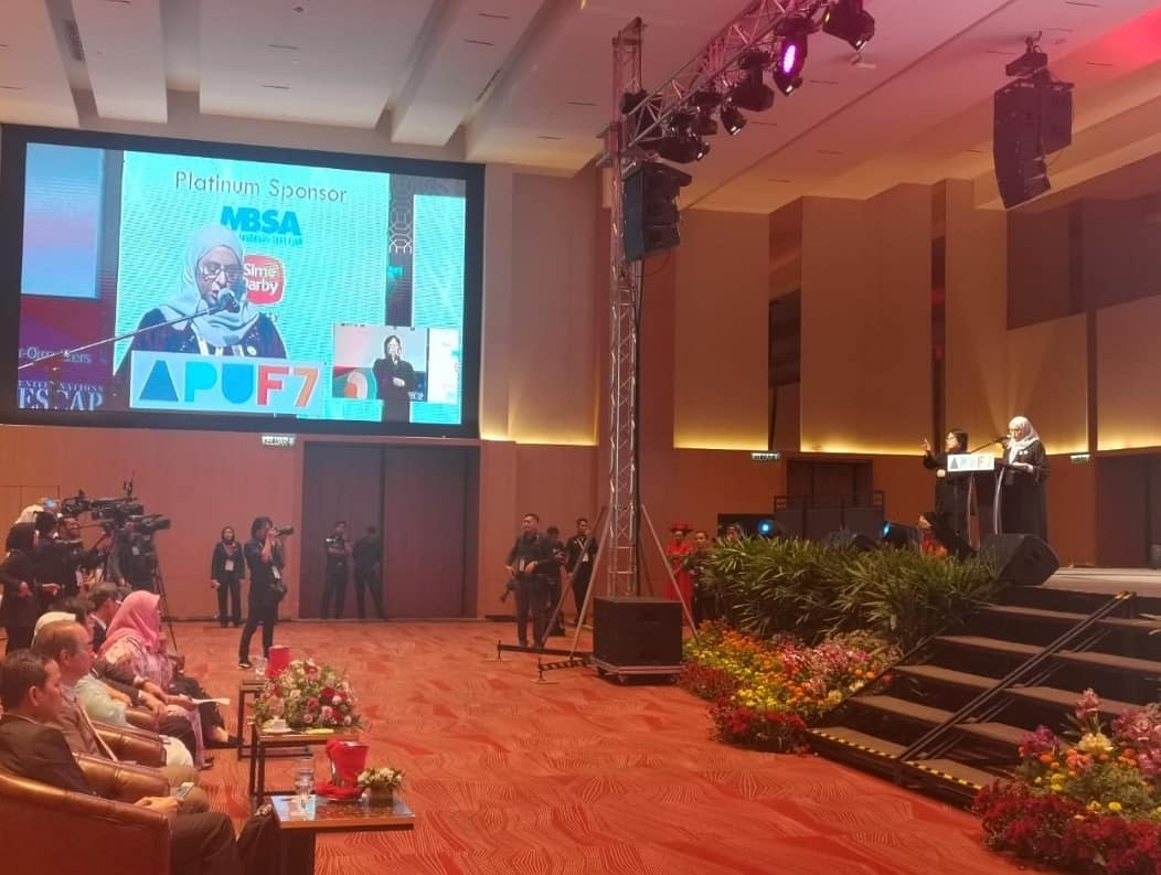AbuDhabiDMT's tweet photo. The Department of Urban Planning and Municipalities' speech during the closing ceremony of the 7th Asia Pacific Urban Forum presented by Hamdah Al Shamsi - Director of Media Affairs

#DPM #APUF7 #WUF10 #Abu_Dhabi #February_2020 https://t.co/Ca4mQv2h9D