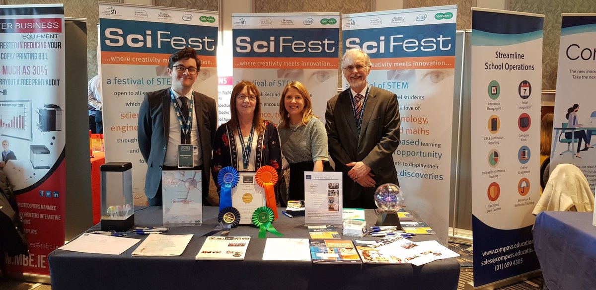 SciFest4STEM's tweet photo. SciFest is proud to be a Gaisce Challenge Partner and it was lovely to meet up with Yvonne Mc Kenna, CEO Gaisce @NAPD_IE Conference. @GaisceAward @scienceirel @JCforTeachers @IDTCD https://t.co/EzvWO5nICq
