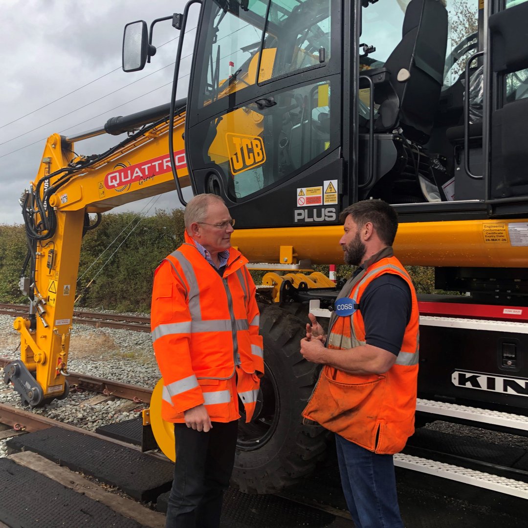 Quattro_Plant's tweet photo. The team at Quattro Plant are delighted to host guests from the PWI Technical Board at our London site. As well as getting hands on with a selection of @Quattroplant machines, there’s plenty to talk about! @PermWayInstit @quattooccupationaltrainingacademy  #railprofessionals https://t.co/YHVnTanmUS