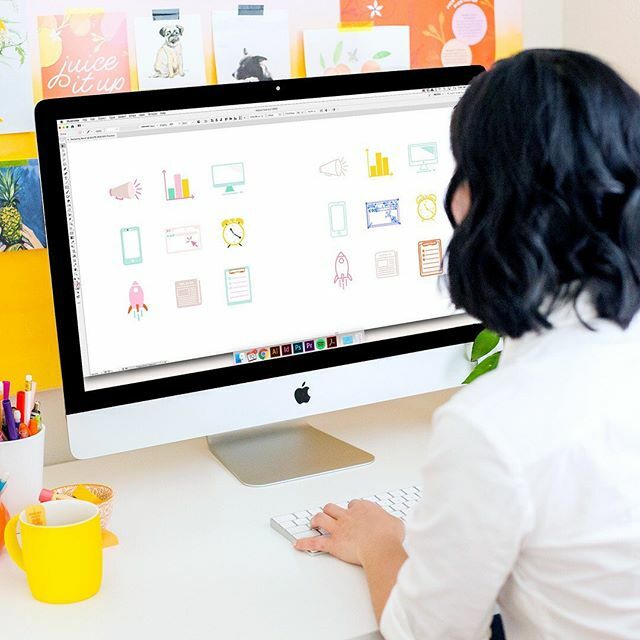 Less than a week until the Graphics Library launches! We worked on a bunch of icons, bundled into sets for you based on topic, like...
🍊 Marketing
🍊 Shop
🍊 Podcasting
🍊 Conversation Bubbles
🍊 Goal Setting
🍊 and...lots more :)
All made to be easy … ift.tt/2IWoCaa