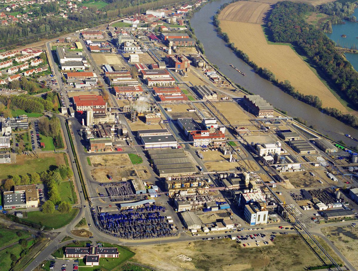 EXERCICE de #securite actuellement en cours sur notre site de <a href="/Dow_fr/">Dow France</a> à <a href="/VillersStPaul/">Villers-Saint-Paul</a>. Une simulation qui nous permet de tester à l'échelle réelle nos systèmes de réponse face aux urgences. Pas de panique, il s'agit juste d'un exercice fictif !