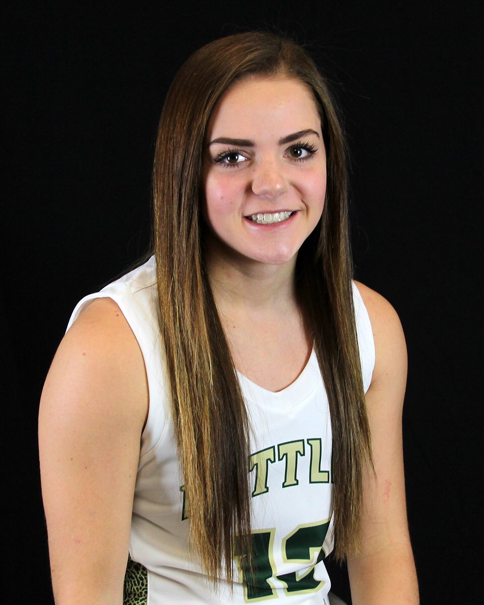 RockyWBB's tweet image. 2019-2020 @BattlinBears Freshmen:

#12 Leah Gannon
5’7” Freshman Guard
Fort Benton, Montana

#FindAWay #LandThePlane