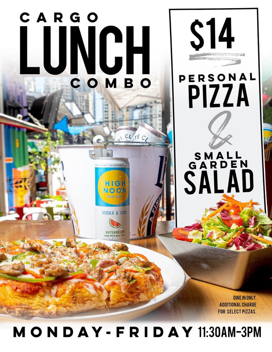 BarCargoChi's tweet photo. Put that brown bag away! Cause we got some seriously lunch, to fuel you up all week. Personal pizzas & salad, all under $16. We won't tell your boss if you add in a couple drinks. π #BarCargoChi #LunchWithUs https://t.co/WysighgbVt