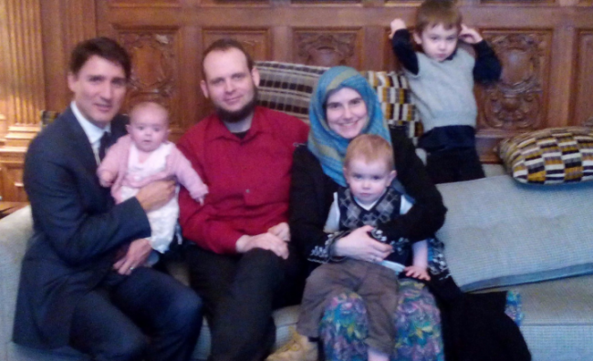 TomTSEC's tweet image. Choose Forward.

LOL