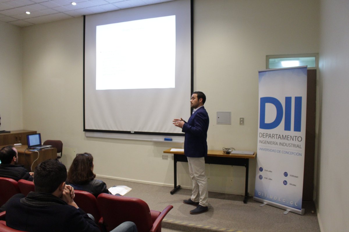 DIIUdeC's tweet photo. Compartimos fotos de la presentación de la defensa de #ProyectoDeTesis: "Integración de Modelos de Elección Discreta y Métodos de #MachineLearning para Predecir y Comprender la Elección del modo de Viaje" para optar al #GradoDeDoctor en #IngenieríaIndustrial de Patricio Salas. https://t.co/3ULwFXZFQi