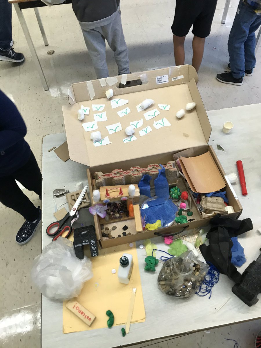 ClintonTDSB's tweet photo. Room 205 students creating dioramas to demonstrate their learning about how seasons, water and soil help animals, insects, plants and animals.  Great hands on experience. https://t.co/XSJ4ijibDQ