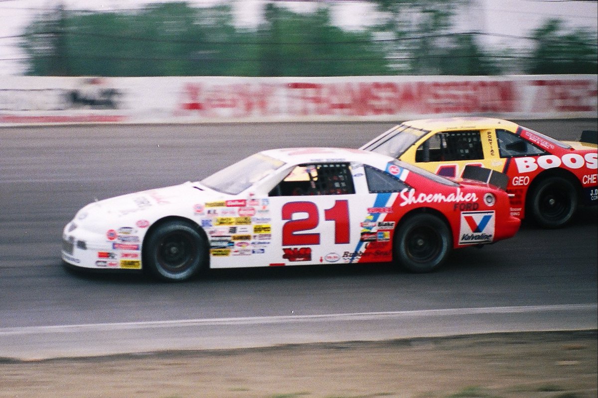 BobbyBowsher's tweet photo. With @frankkimmel at #FlatRockSpeedway 1996
#ARCA #ARCARacing #ARCABondoHyde https://t.co/pP55hkbYom