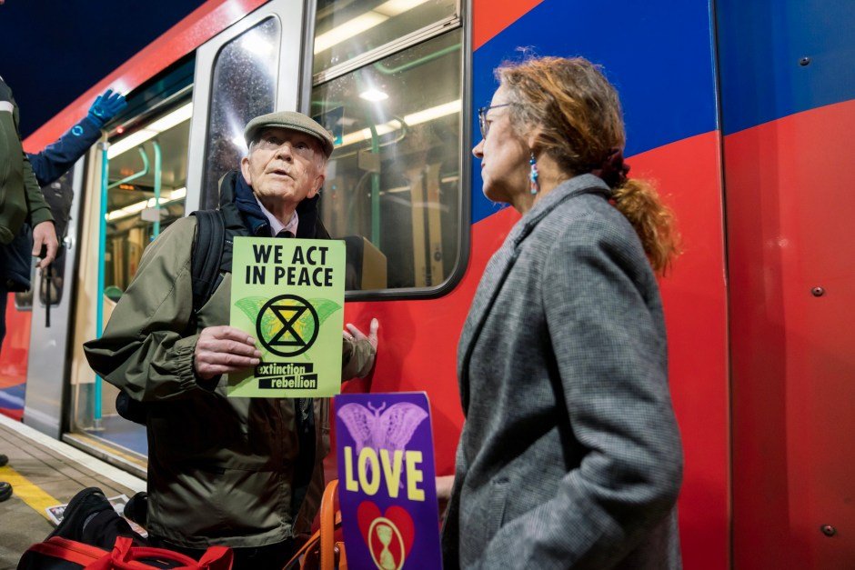 Extinction Rebellion UK 🌍 tweet media