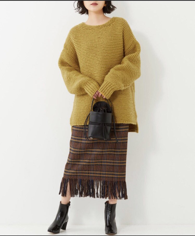 puudng720's tweet photo. @815yellow ぼくさん
落ち着いたイエローが、優しいぼくさんの雰囲気に合うかな〜と！それから、バッサリ切ったショートヘアも似合ってたので、本当にこれと同じ感じで着こなしてほしいです〜💛
#メンカラ参戦服 https://t.co/p4RztgkQ3v