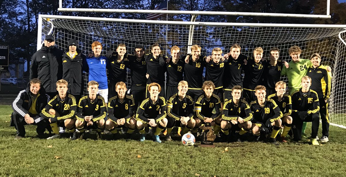 LuthNorth's tweet photo. 🏆DISTRICT CHAMPS‼️ 3️⃣rd year in a row!!

🐴 Mustang soccer beat Imlay City 3-2 in a hard fought game that was a nail biter to the very last few seconds. 👏 👏👏

⚽️ Mustangs begin their climb to defend their regional championship Tuesday 10/22 at Atwood Stadium. 

#GoMustangs🏆 https://t.co/zB5mp6steI