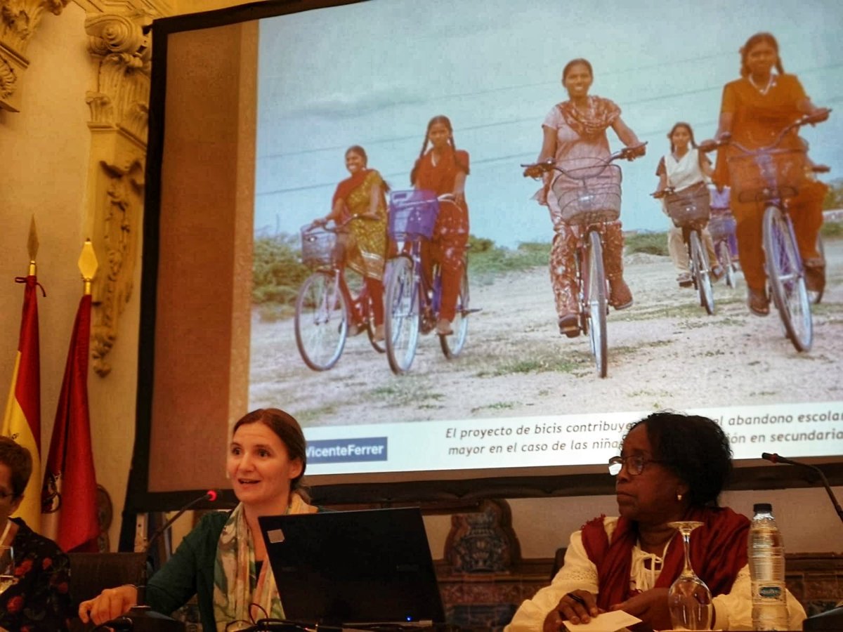 Gracias por ayudarnos a dar a conocer nuestros proyectos de #mujeres en el II Foro Internacional Toledo, Cultura de Paz. 
🤗👏🌈Por muchos mas encuentros como éste! 

<a href="/ForoToledoCdPaz/">Toledo Cultura de Paz</a> #ToledoCulturadePaz
@CoooeracionTo @toledoayto <a href="/ongdclm/">Coordinadora ONGD de CLM</a>