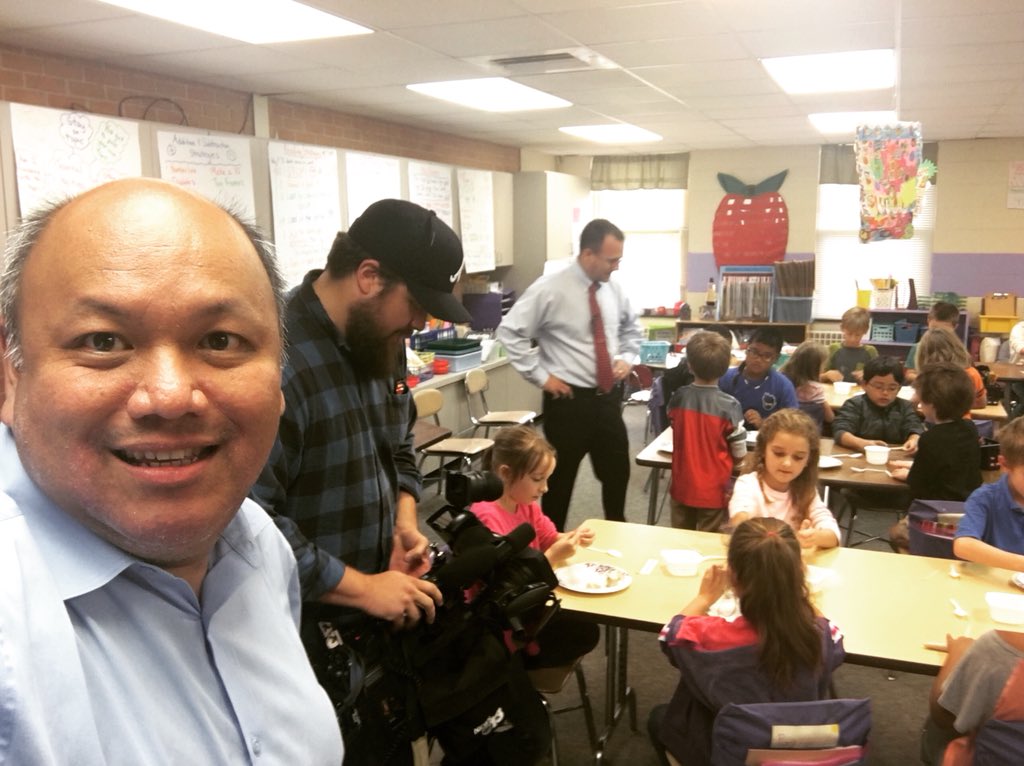 AbsoluteLe's tweet photo. Classroom blitz w/ Bruce Drysdale Elementary principal & longtime Hendersonville High football 🏈 coach BJ Laughter! I’m incorporating a dozen football puns into #PersonOftheWeek profile of man who’s brought coach’s mentality to Drysdale. #Friday6pm @HCPSNC @WLOS_13 #coaching https://t.co/WdQ6EIpju9