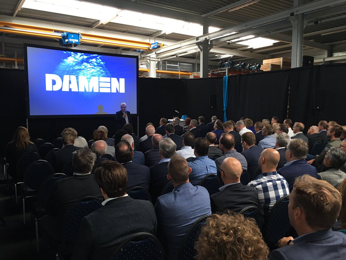 Drukke bijeenkomst bij <a href="/damenshipyards/">damenshipyards</a> over de maritieme opleidingsroute in <a href="/HardinxveldNL/">Hardinxveld-Giessend</a>. Gilde Vakcollege Techniek <a href="/STCGroupNL/">STC Group</a> en <a href="/DaVinciCollege/">Da Vinci College</a> slaan handen in één voor het opleiden van toekomstige en huidige medewerkers in deze sector!
