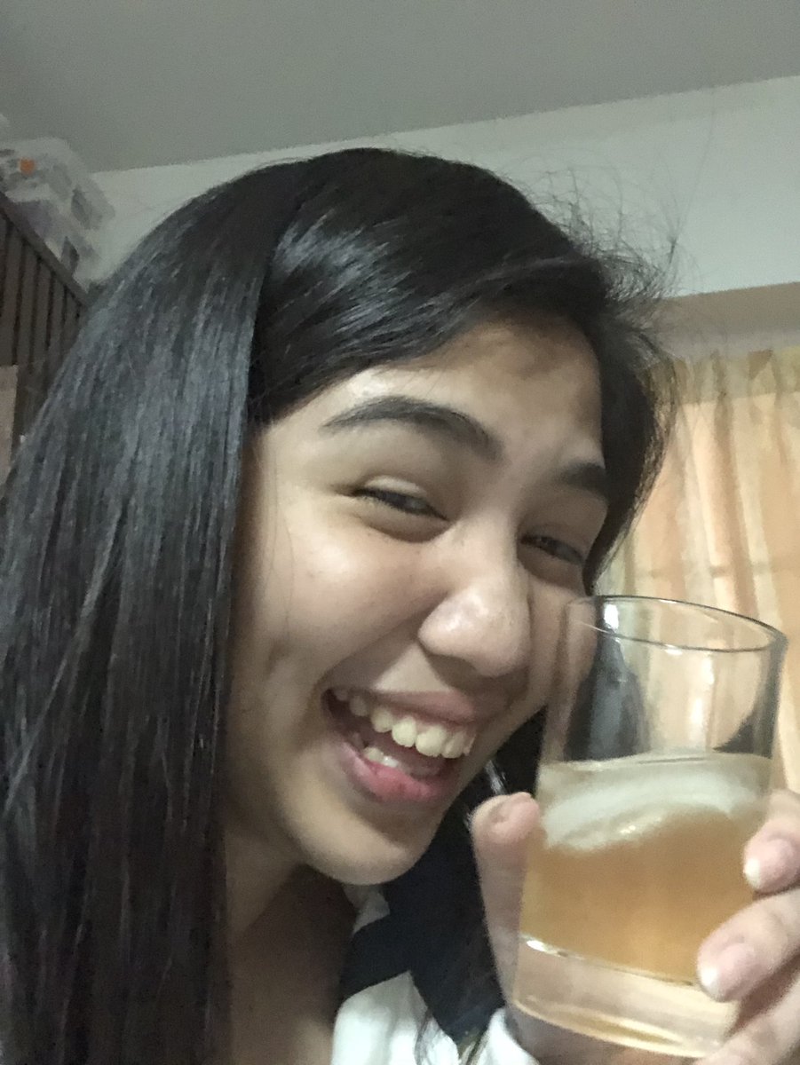 sepiahell's tweet photo. happy birthday @IuziIapauIine!!!! 😋 thank you sa lahat ng mga memories for the past 2 years! know na i’ll always b there for u kahit ano mang p6 question yan 😤 hehe hope na u enjoyed ur day today and may all ur bday wishes come trueee! https://t.co/F7aFmzb4aj
