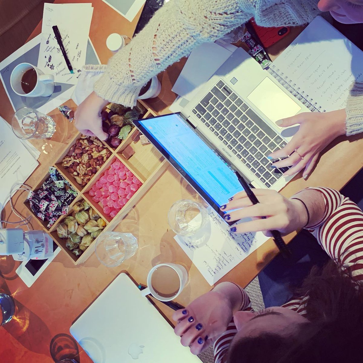 thecurrentdaily's tweet photo. The Current Global team in action at the &amp; Other Stories headquarters in Stockholm this week. A 6-hour ideation marathon resulting in some brilliant ideas and actionable innovations.

#retailinnovation #ideationworkshop #fashiontech https://t.co/5gvrHviNc1