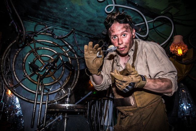 Gingerline's Chambers_ is a multi-dimensional dining adventure.

Venture through the portal and into a sequence of wildly contrasting parallel realities each with a serving of delicious food. Mind blown, belly filled and senses overloaded.

Book now via: ow.ly/W8Jm50wNvh7