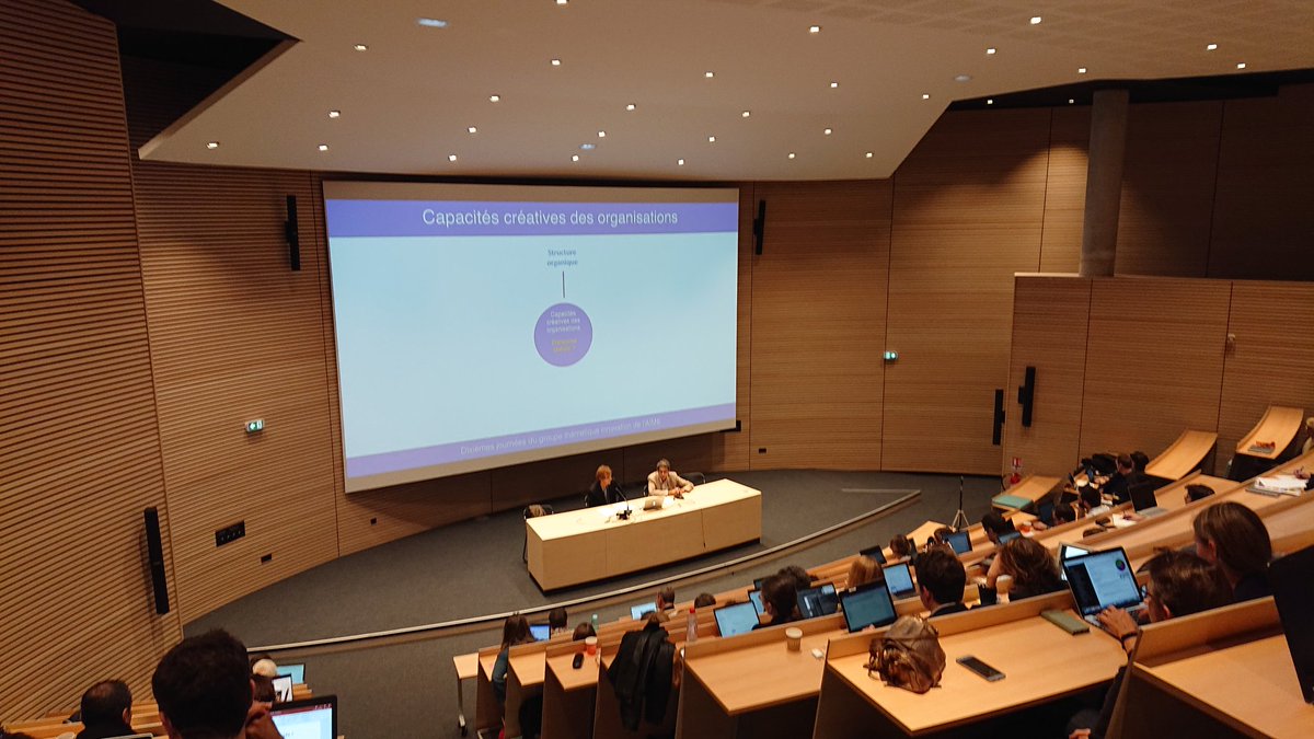 BerangereCrea's tweet photo. Conférence sur les #capacites #creatives des #organisations. Regards croisés en #Psychologie et #management.
@strategieaims https://t.co/HHiwzpNNxP