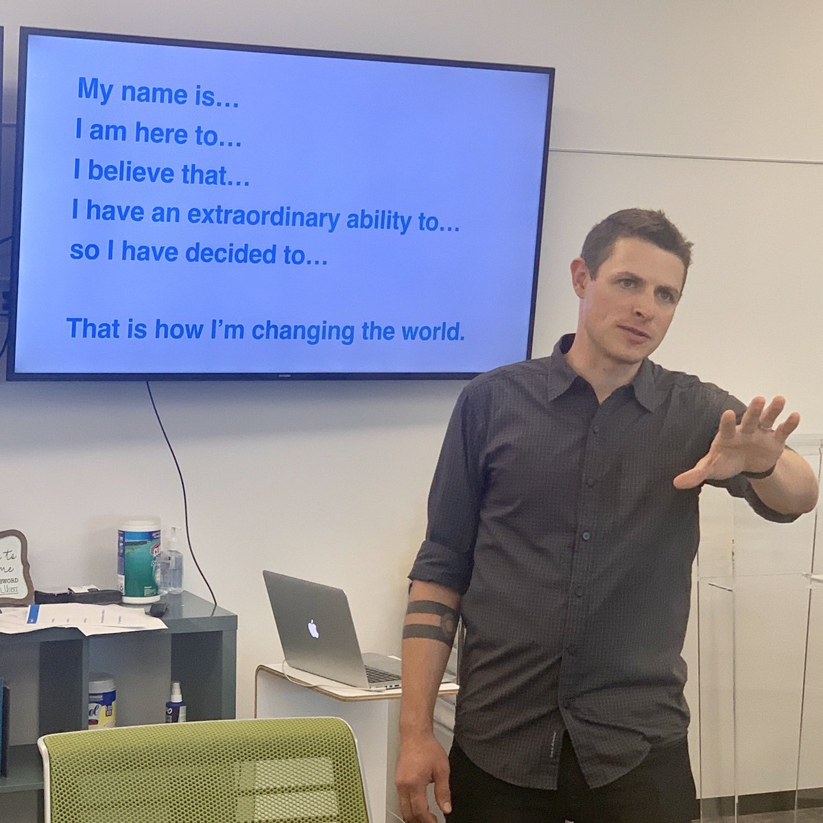 davideckoff's tweet photo. Jonathan Mischke from Door 4 is presenting a great seminar on branding to startup founders and innovators at @TheFarmATL. 

“The people who care about what you do are going to care about why you are doing it.” 
- Jonathan Mischke https://t.co/8WyFjpSCNO