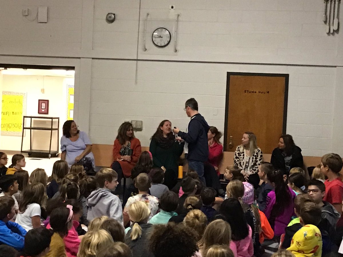 CBLindenLibrary's tweet image. Wow! Thank you John David Anderson for a“Frawesome” and inspiring presentation! @CBLindenSchool @CBLindenLibrary @CBLibraries @anderson_author.