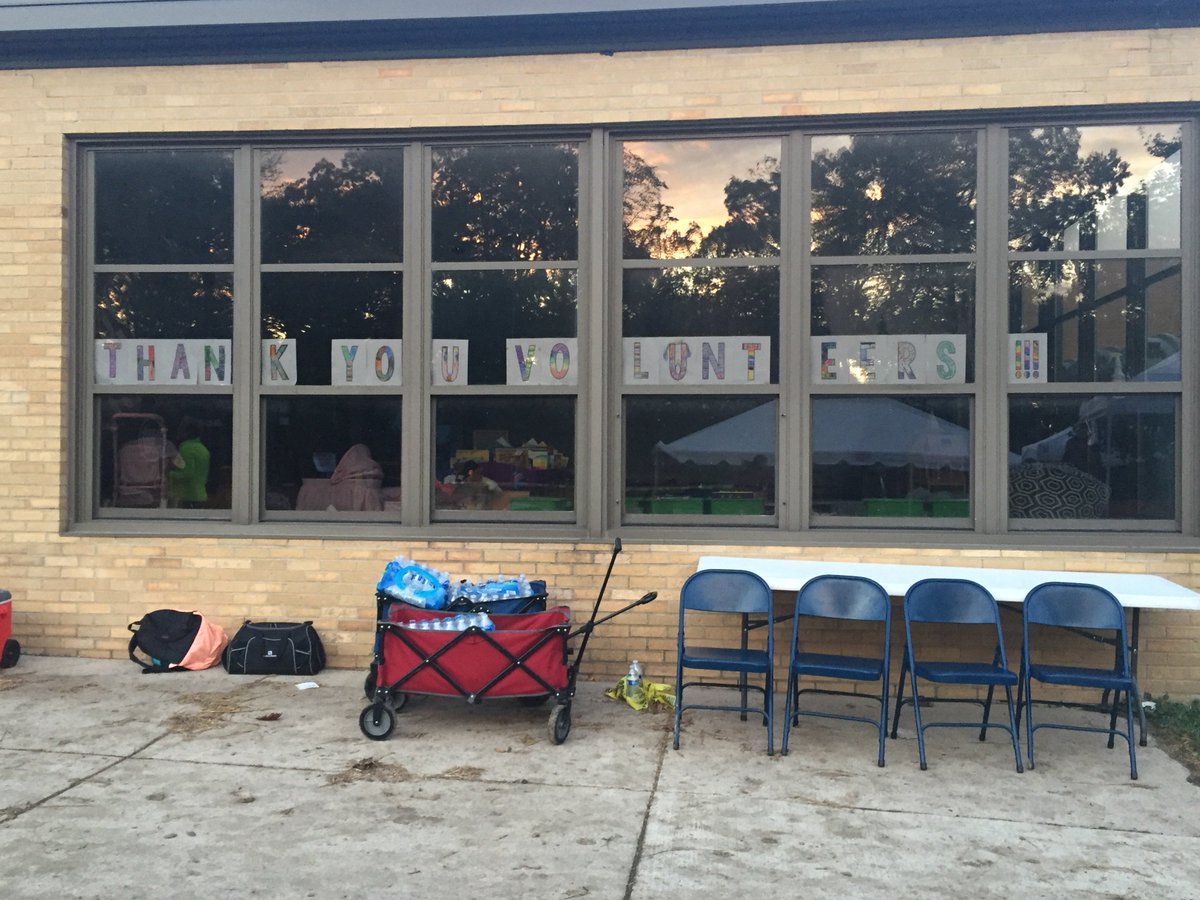 A2Eberwhite's tweet photo. Thank you to Dimo’s Deli &amp; Donuts, Kerrytown Sweetwaters Coffee &amp; Tea &amp; Arbor Farms for breakfast for Day 3 volunteers! #a2ebw #communitybuild #letsbuildthisthing https://t.co/TSr46egg3v