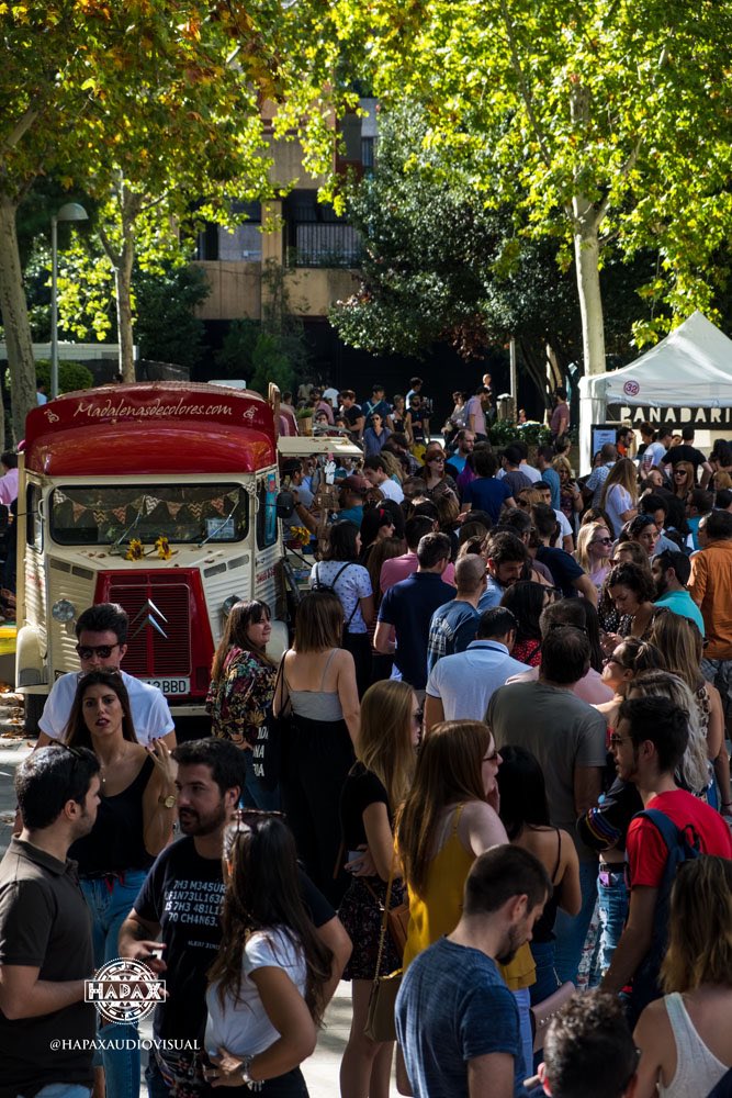 Mañana nueva cita en <a href="/madreatmarket/">MadrEAT Food Market</a> ..!! Nos venís a visitar #gofres #batidos #tartas #madbrownie..!! Tenemos producto para el frío y el calor ..!! #bakery #artesano #gijongoloso .