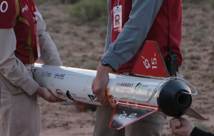Hanbay_Inc's tweet photo. We sponsored @OronosPoly Montréal to help them build a rocket for the Spaceport America Cup. They won 1st place! This is their rocket: 
#rocket #valve #actuator #flowcontrol #automation #sponsor https://t.co/jDDBMO1bCk