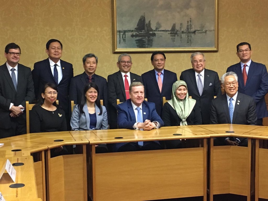 PatBreen1's tweet photo. Very constructive meeting with 10 ASEAN Ambassadors from 🇵🇭 🇧🇳  🇹🇭 🇻🇳 🇱🇦 🇲🇲 🇰🇭 🇮🇩 🇸🇬 🇲🇾. They have a total population of over 600m &amp; Ireland through it Asia Pacific Strategy is very anxious to grow trade with these countries @Entirl @IDAIRELAND https://t.co/cHGO0BPphE