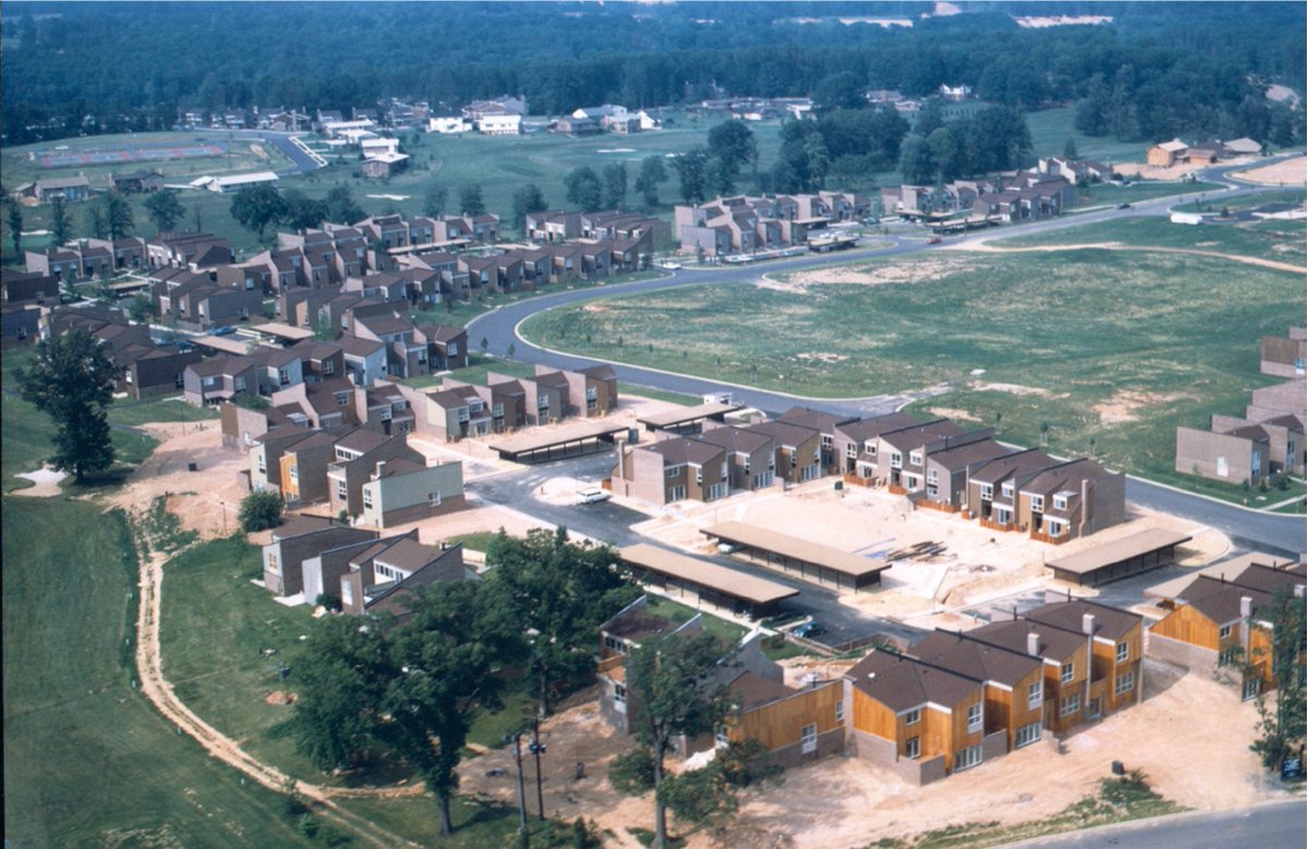 RestonOnline's tweet photo. "The Origin of Reston's Covenants" By Shelley S. Mastran
Read more in the latest issue of Reston magazine. Available online: https://t.co/NcdeZd2n3O
#Reston #EnjoyReston #RAPrograms #RestonMagazine #RAStories https://t.co/WYI6tit9cy
