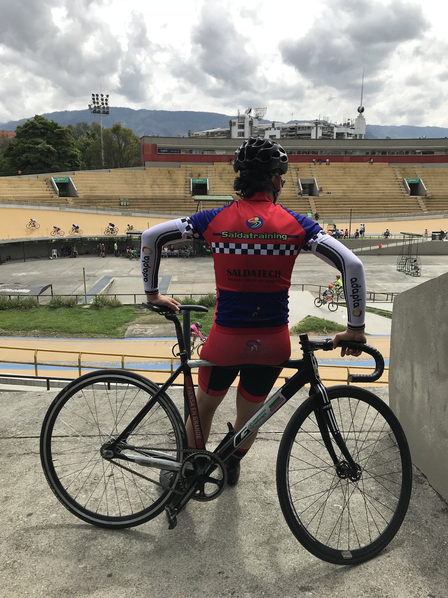 ClubCiclisticNG's tweet photo. ¡No le damos la espalda al ciclismo! 
Ya vendrán mejores momentos.
#EscalandoSueños https://t.co/Jyz4mdg0J1
