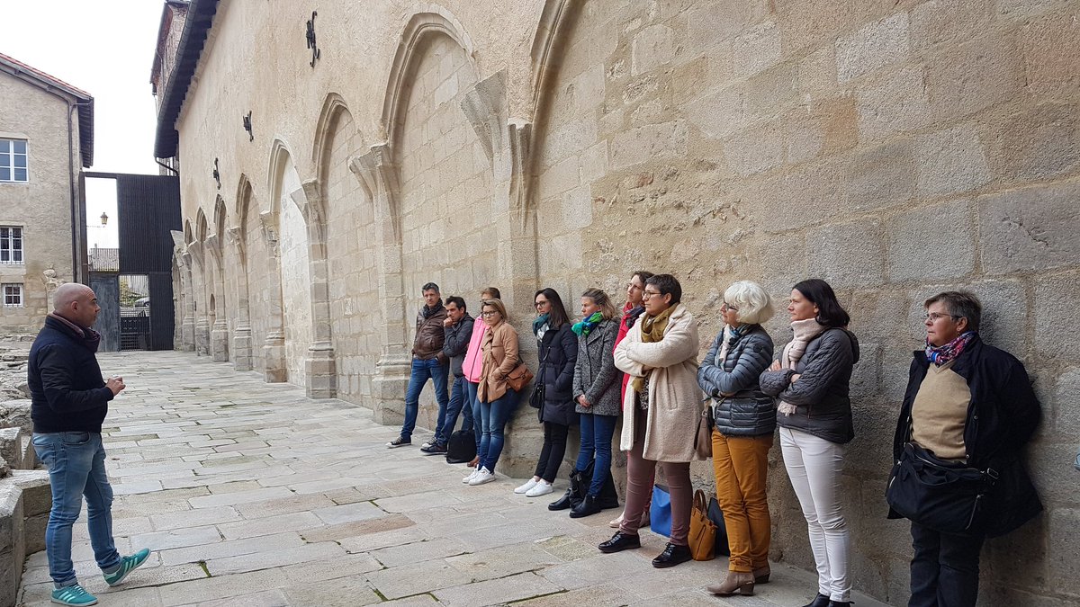 La Chaise-Dieu, rayonnante abbaye tweet media