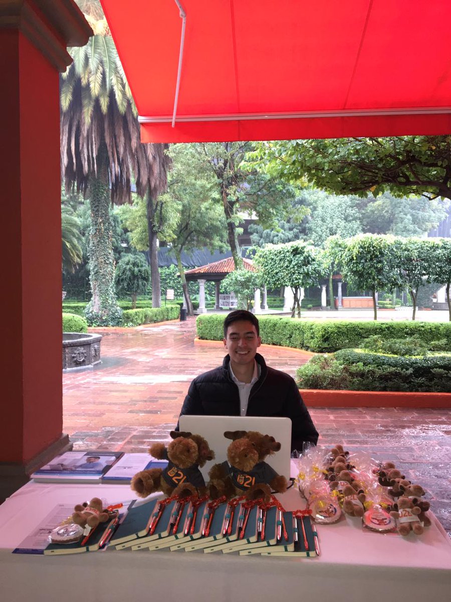 D2Les's tweet photo. Arrancamos con nuestras jornadas de conferencias en Ciudad de México sobre la #TransformacionDigital en universidades mexicanas junto con nuestros Socios 
@Evanza_Mx https://t.co/hnvtev9Qed