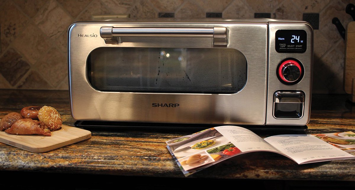 Who said you can’t make shrimp scampi with a sheet pan? Not @sharphomeusa! They are making it in their #Superheated Steam Countertop Oven this weekend. Get the receipe here! #SimplyBetterLiving #SteamCooking #Sheetpan simplybetterliving.sharpusa.com/bite-size/shee…