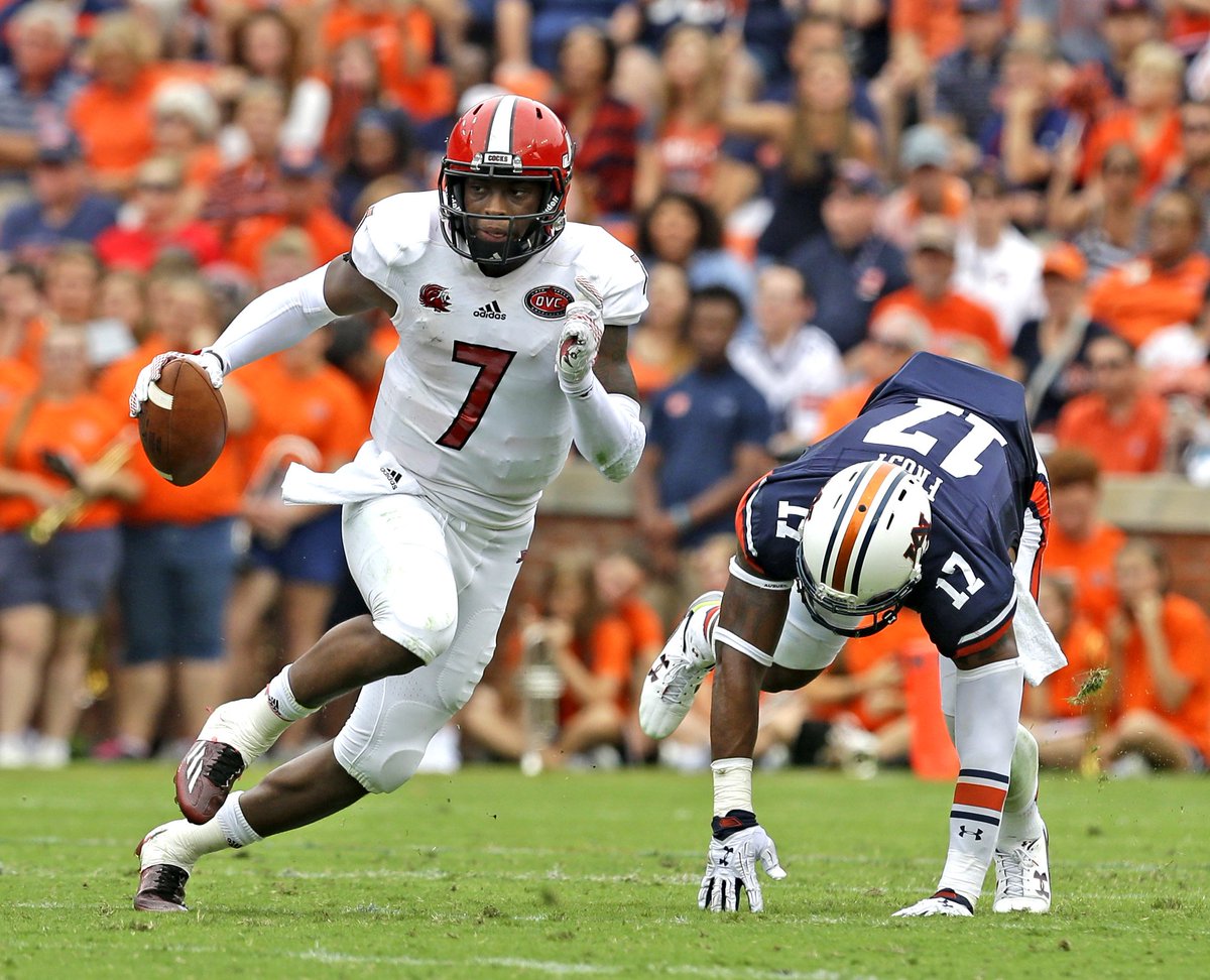 #TBT: Former <a href="/JSUGamecocks/">Jax State Athletics</a> QB Eli Jenkins (<a href="/ejenkins007/">Elijah Jenkins 🎱™</a>)(2013-16) led his team to a 13-2 record and an appearance in the FCS National Championship game in 2015.

His 11,448 yards of total offense ranks second in OVC history.

#CFB150 | #FCS_CFB150
