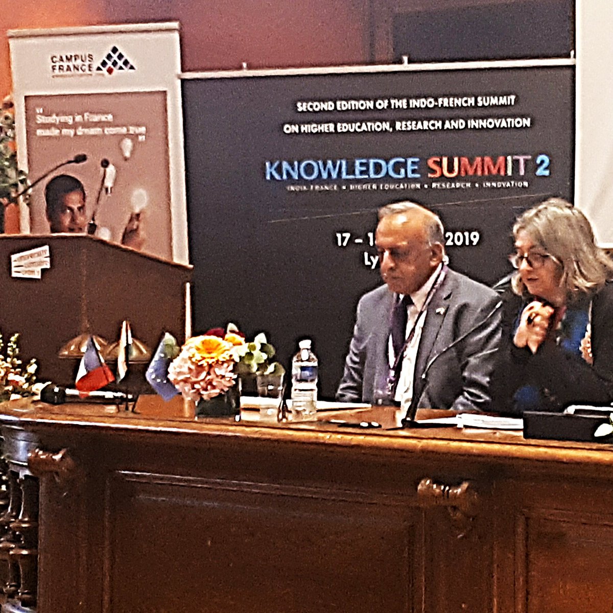 CampusFrance's tweet photo. @univ_lyon2 @UniversiteLyon @KhaledBouabdal @DugripOlivier @BeatriceKhaiat @sup_recherche @francediplo @IFInde @cfindia @VidalFrederique Presentation of the new communication campaign of #CampusFrance by @BeatriceKhaiat #KnowledgeSummit2
#ChooseFrance #BienvenueEnFrance #RéalisetonRêve https://t.co/RlnsLepUtb