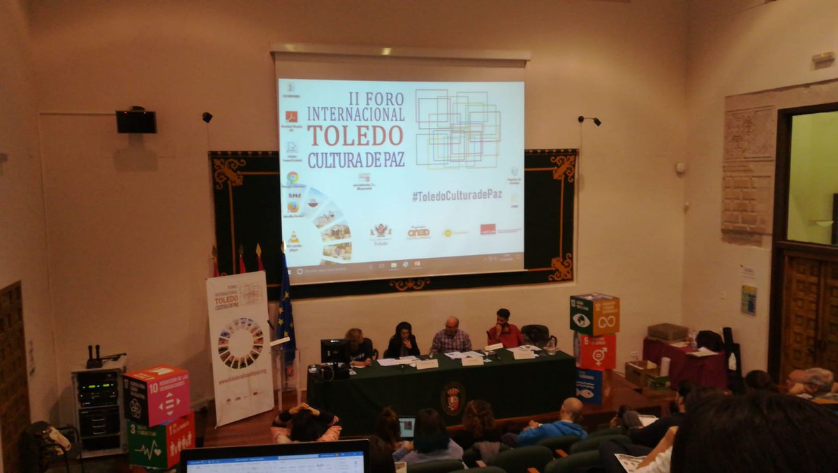 En el <a href="/ForoToledoCdPaz/">Toledo Cultura de Paz</a> "Ana Carretero: Un sistema alimentario que sobreexplota recursos, produce más alimentos de los que se necesitan, produce pérdidas- residuos que degradan el medioambiente....