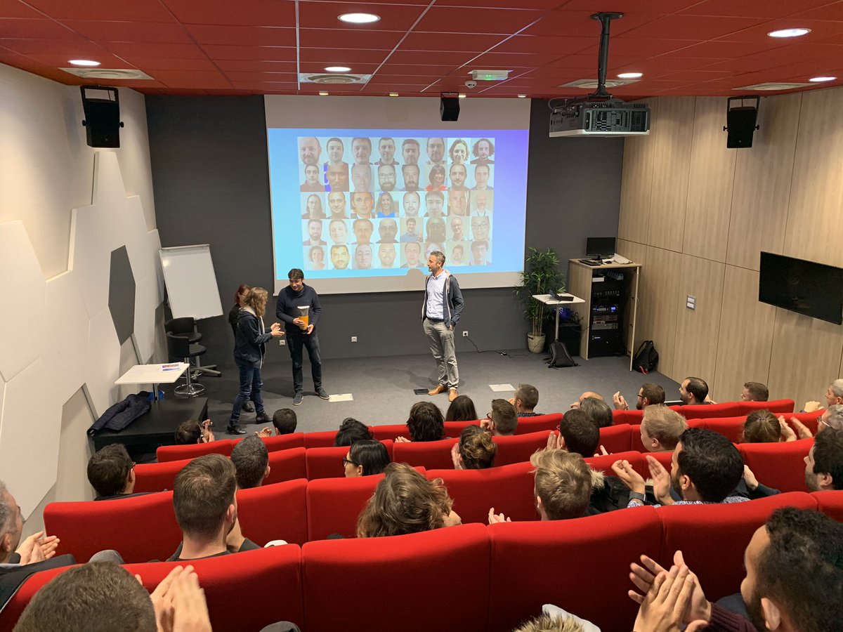 Nico_NBO's tweet photo. Quoi de mieux que de se retrouver au @SB29 pour partager auprès de notre agence #Brest @sii_ouest le bilan et les perspectives du @GroupeSII qui fête ses 40 ans 🎂👊🏼 ! 

Et fêter par la même occasion nos #Fungenieurs qui ont le même âge 🎁😉

#40yearsbySII https://t.co/6Ybn1LSMnF