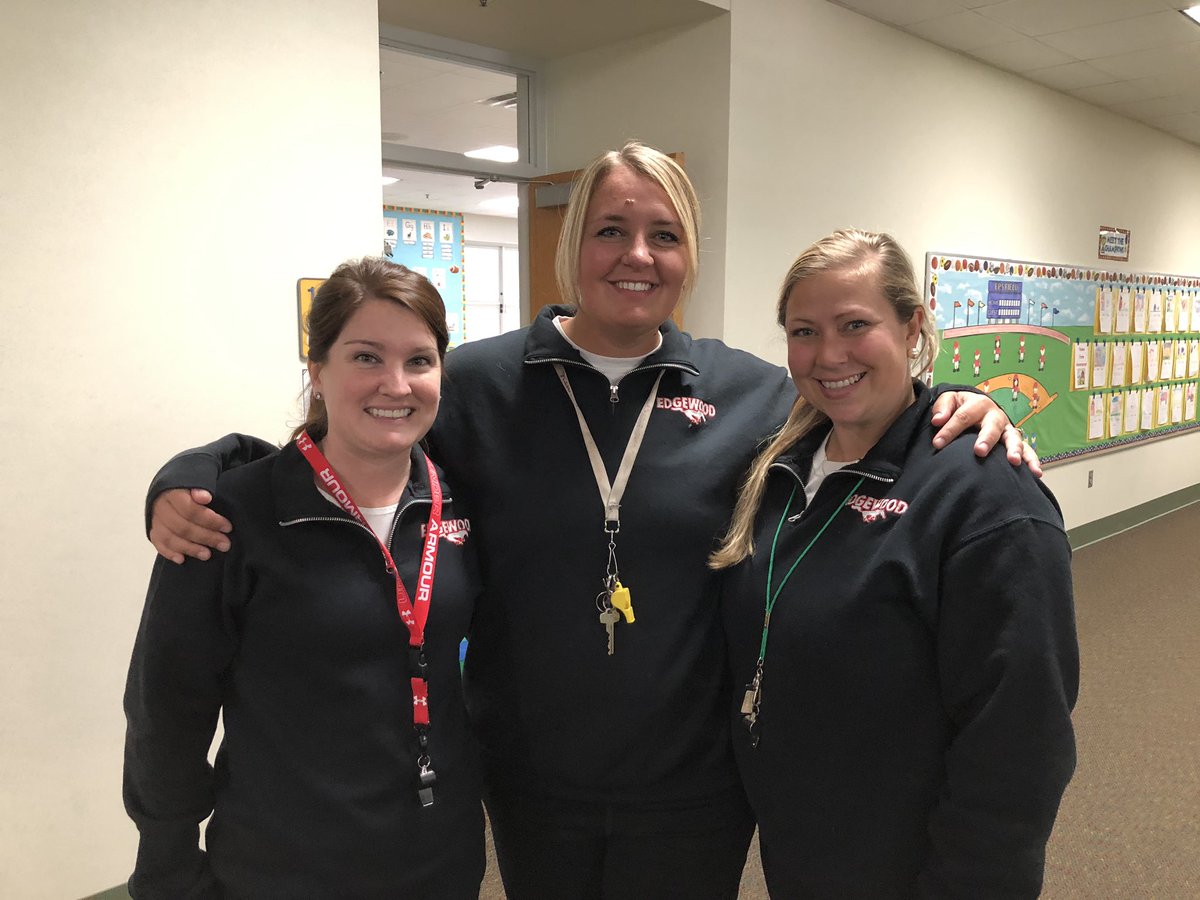 We are all PE teachers today! #twinday <a href="/EPSPhysEd/">Sarah Figg</a> @Gallagher_EPS <a href="/EdgewoodPrimary/">Edgewood Primary</a>