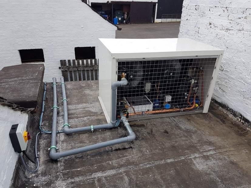 DairyFlow's tweet photo. Another of our new installs recently, the new GEA modular glycol chiller which overnight solved this farmer’s problem with instant cooling of milk now dropping into bulk tank at 4 degrees @GEA_farming @ayelectrics #snapchilling #firstoneinUK https://t.co/2i23zFF0kQ