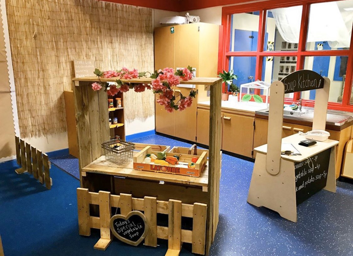 ALP_Trust's tweet photo. Our Reception children are embracing the autumn weather and  enjoyed making (and tasting) delicious soup! They have even developed their own ‘soup kitchen!’ 🎃🥔🥕🌽#earlyyears #earlyyearseducation #centralprimary #autumn https://t.co/6BmNsdhkZB