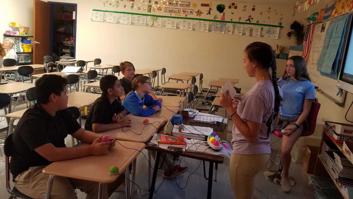 MrsTalmoHB's tweet photo. More Honors Vocab Help #activityblock fun! #ambitious #WarriorStrong #ELA https://t.co/NqSLMZ4dYE
