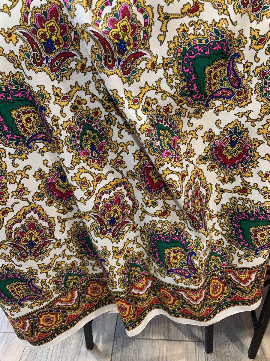 AOpacian's tweet image. Explorers Week at Cloverdale! Loved working with @KRaymond93 to teach students about the traditional Polish folk art and how it’s used today! #explorersweek #proudtobe93