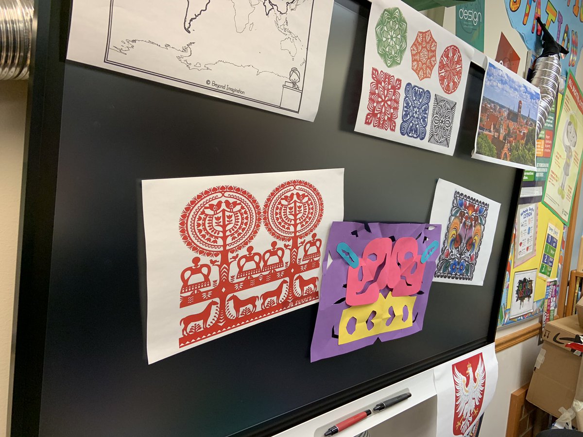AOpacian's tweet image. Explorers Week at Cloverdale! Loved working with @KRaymond93 to teach students about the traditional Polish folk art and how it’s used today! #explorersweek #proudtobe93